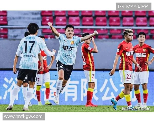 武汉网球队灵活性排名创新高展现出色实力与团队合作精神 武汉网球队灵活性排名创新高展现出色实力与团队合作精神