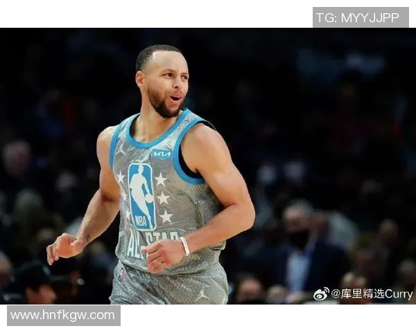 足球明星们对库里的喜爱与崇拜背后的故事与原因分析